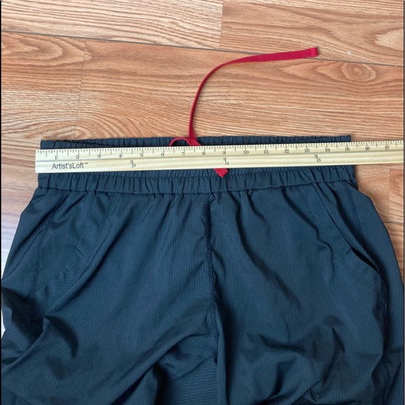 Running Room capris - Picture 2 of 10